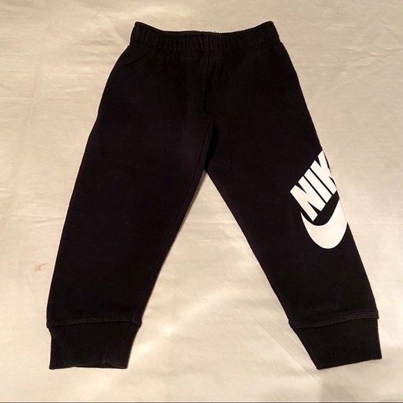 black joggers size 4